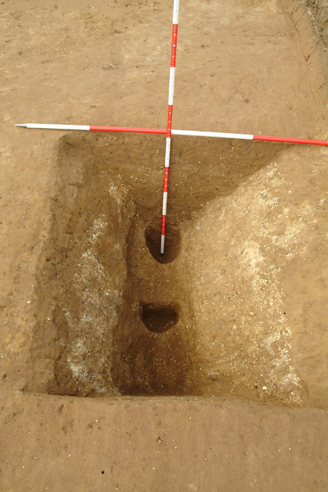 BarrowletpostpipesSml BarrowletpostpipesSml